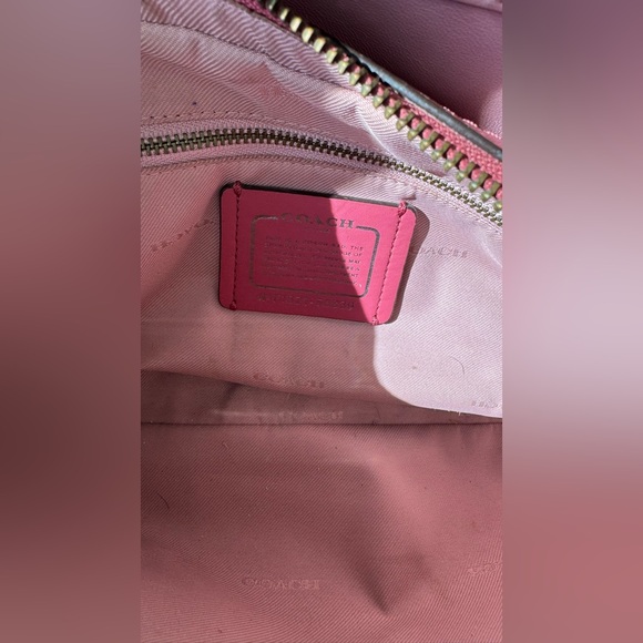 Coach Brooklyn Carryall - Picture 9 of 15